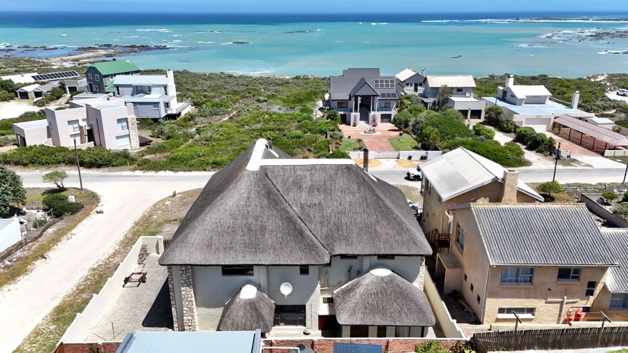 5 Bedroom Property for Sale in Suiderstrand Western Cape